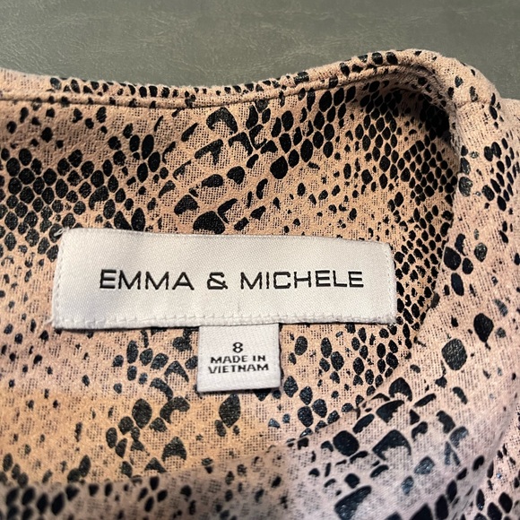 Snake print dress brand Emma & Michele size 8 colors black and off white. - Picture 4 of 7